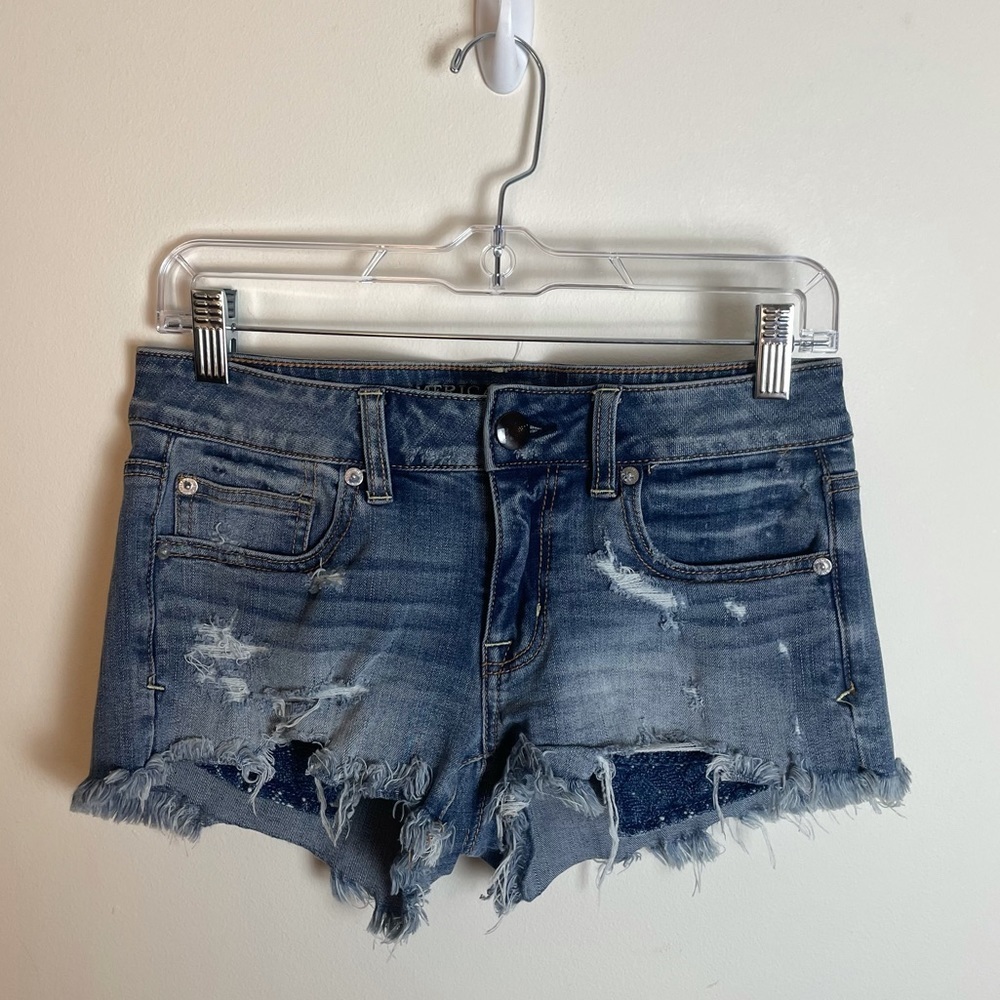 American Eagle Pocket “Shorties” Denim Shorts Size 4